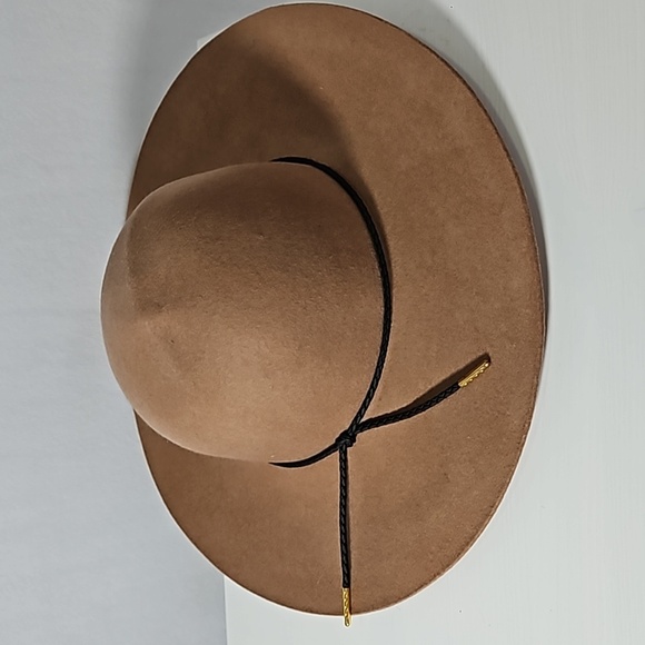 100% Wool Women's Wide Floppy Brim Hat. - Picture 2 of 7